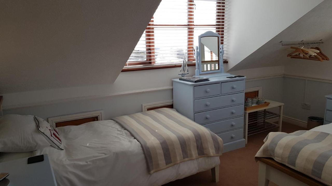 Bed and Breakfast Blackthorn Farm à Holyhead Extérieur photo